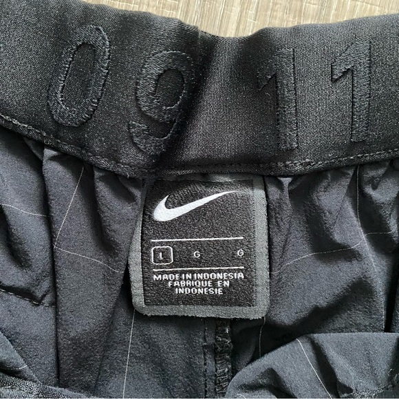 Nike Tech Pack Woven Shorts Sz L BV4458-010 - Picture 4 of 13